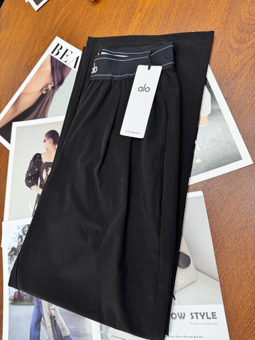 Brand New Alo Yoga Trouser|Pants Black（Regular）NWT 🙆‍♀️💘 - Picture 4 of 9